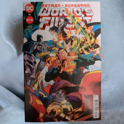BATMAN SUPERMAN WORLDS FINEST #16 CVR A DAN MORA 2023