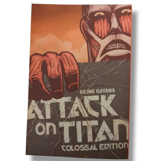 Attack on Titan: Colossal Edition 1