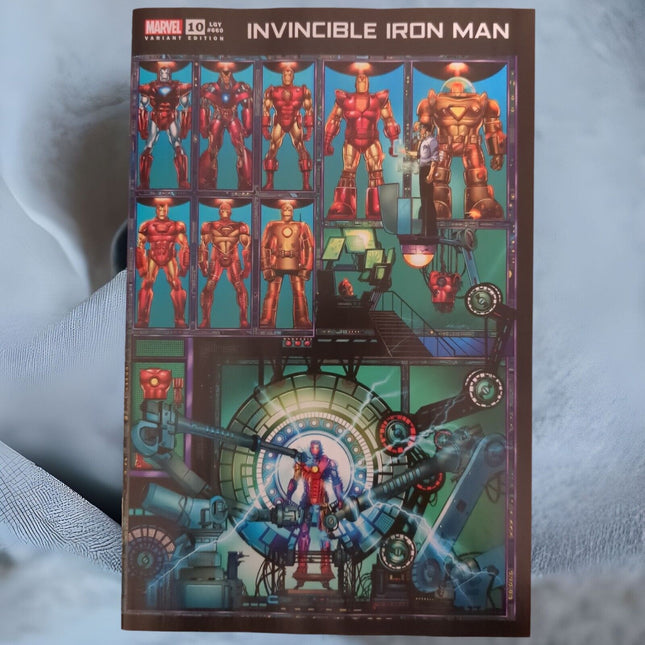 INVINCIBLE IRON MAN #10 - BOB LAYTON - WRAPAROUND VARIANT (2023)