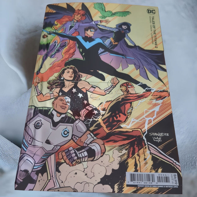TALES OF THE TITANS #2 - CHRIS SAMNEE - FOIL VARIANT 2023
