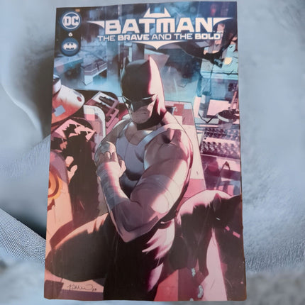 BATMAN THE BRAVE AND THE BOLD #6 - SIMONE DI MEO REGULAR (2023)