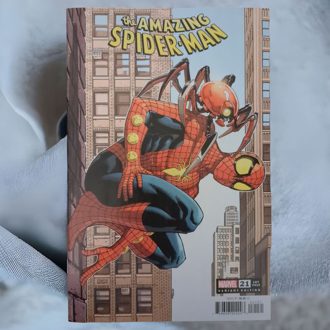 AMAZING SPIDER-MAN #21 1:25 WEAVER INCENTIVE VARIANT 2023