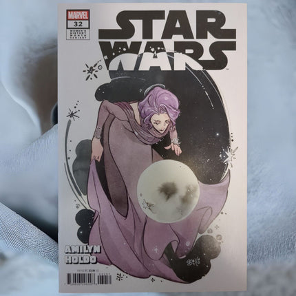 STAR WARS #32 PEACH MOMOKO WOMANS MONTH VARIANT 2023