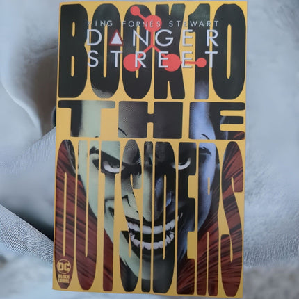 DANGER STREET #10 - JORGE FORNES - REGULAR (2023)