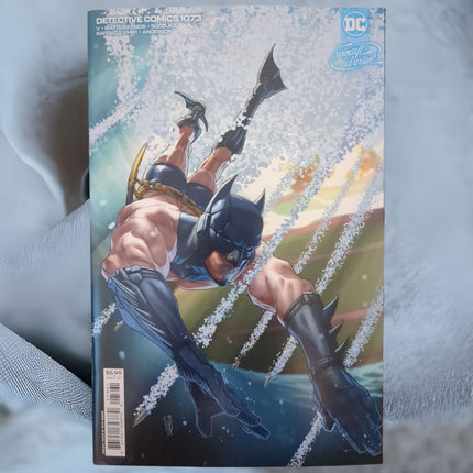 DETECTIVE COMICS #1073 PETE WOODS SWIMSUIT 2023
