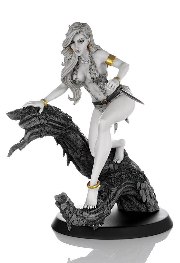 Women of Dynamite Sheena Queen of Jungle Night Stalker B&W Statue