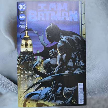 I AM BATMAN #18 CVR A CHRISTIAN DUCE VARIANT 2023