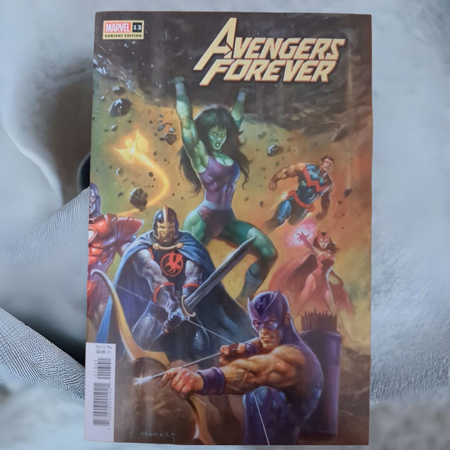 AVENGERS FOREVER #13 HORLEY 80'S AVENGERS CONNECTING VARIANT