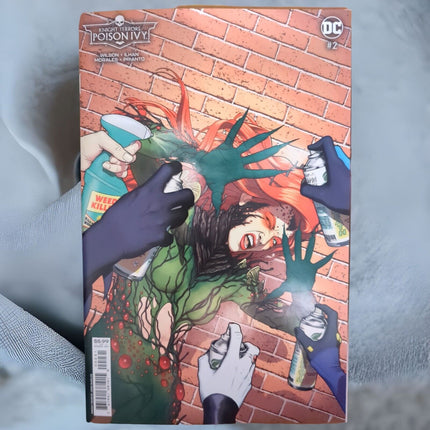 KNIGHT TERROR: POISON IVY #2 -  JAMIE MCKELVIE VARIANT (2023)