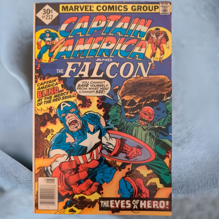 CAPTAIN AMERICA #212 - 30 CENT COVER PRICE (1977)